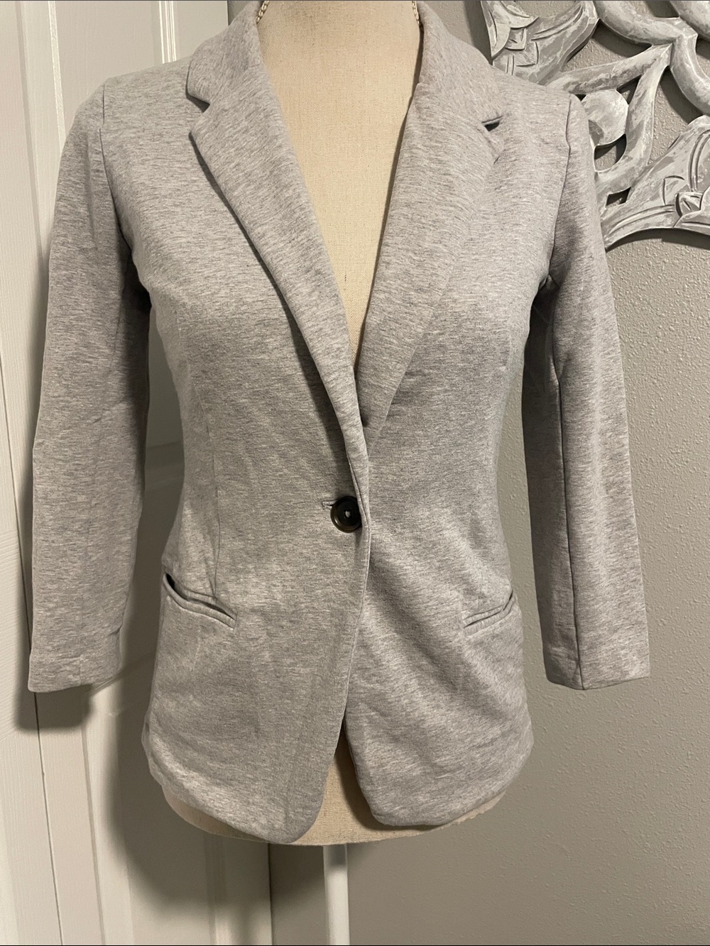 Metaphor Light Gray Single-Button Women's Blazer